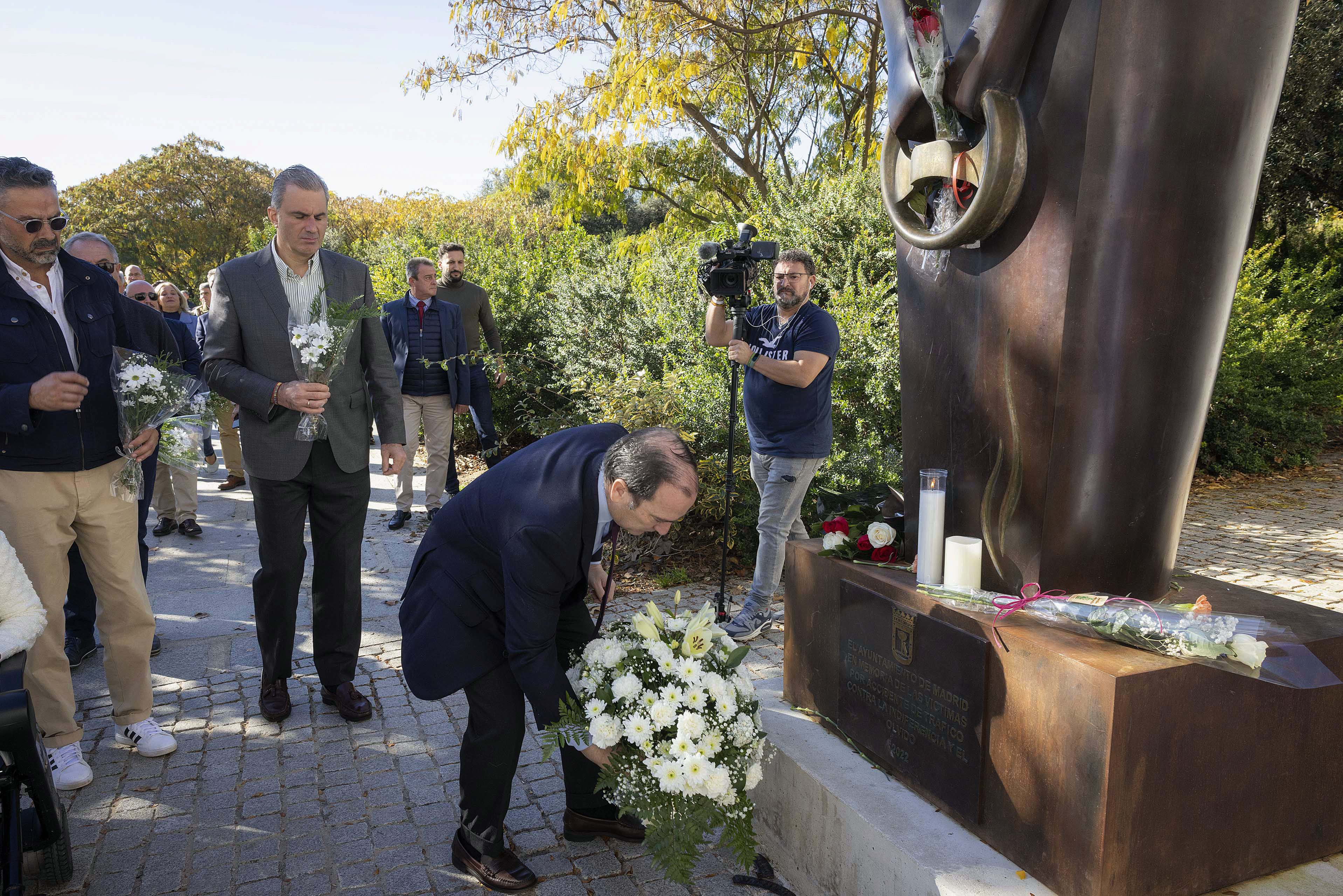 El Ayuntamiento de Madrid rinde homenaje a las víctimas de la seguridad