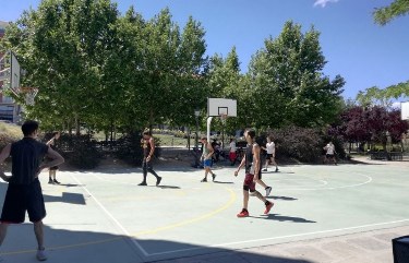 El baloncesto 'Con B de Barrio'