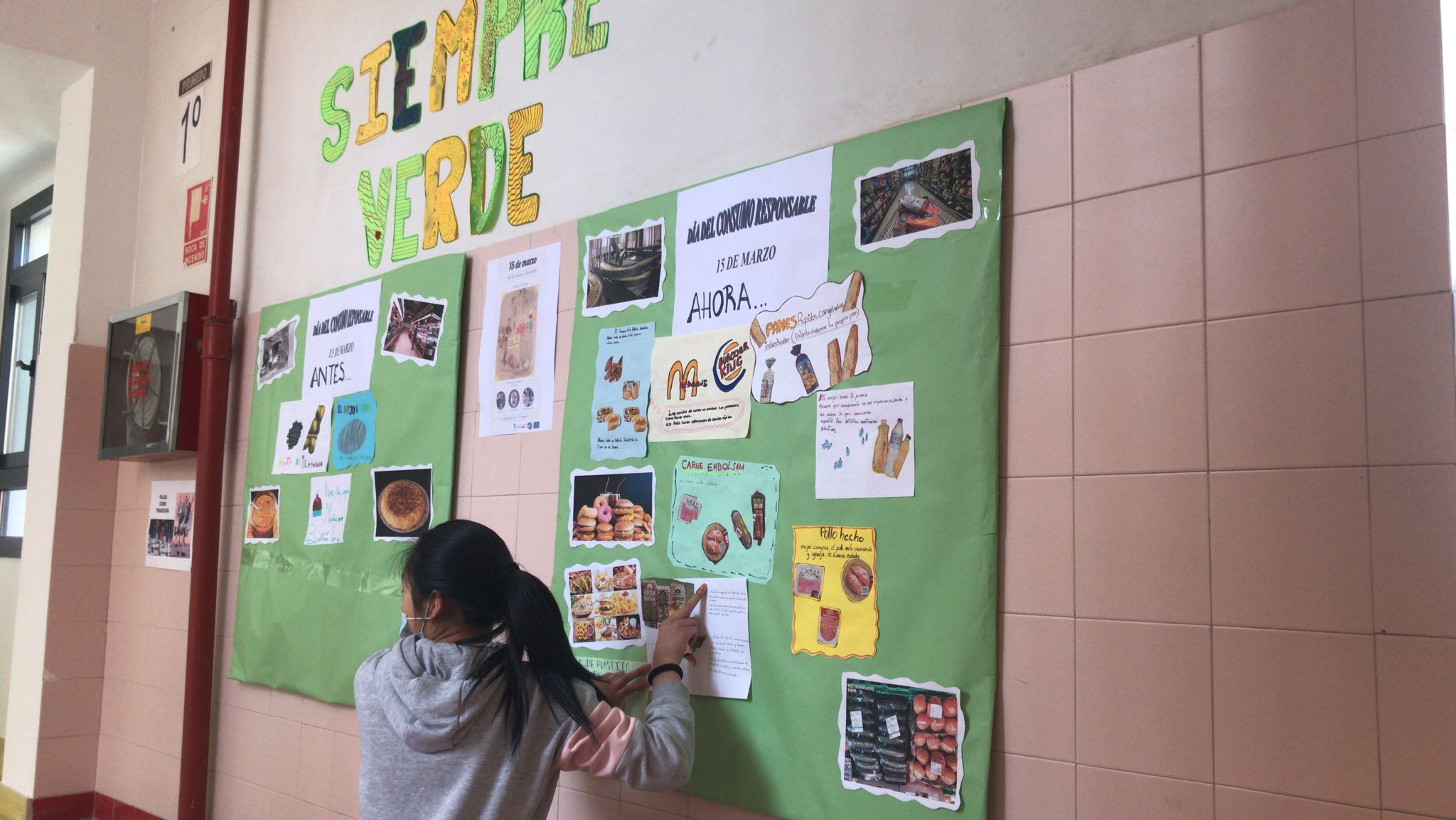 Mural del “Consumo responsable” - IES Barrio Simancas