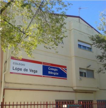 Fachada del colegio público Lope de Vega