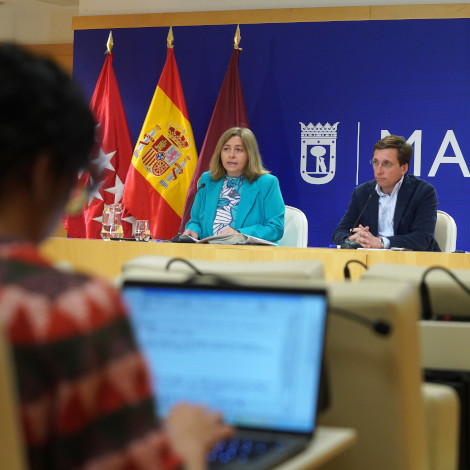 Almeida y Sanz en la rueda de prensa tras la Junta de Gobierno